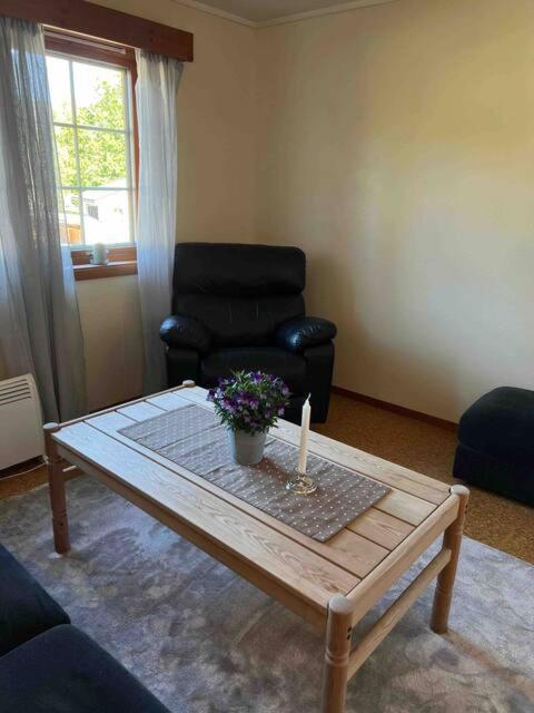 Fin, Enkel Leilighet Med Nydelig Strand I Naerheten Apartment Amdals Verk Exterior photo
